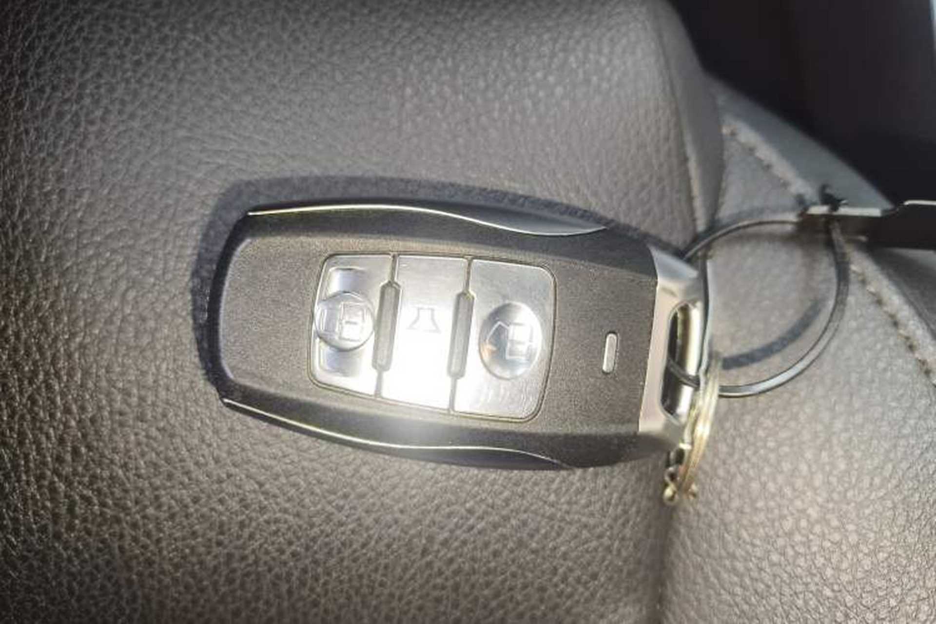 Used Haval H2 2015 1.5T Automatic Two-Wheel Drive Prestige Edition Vehicle Key