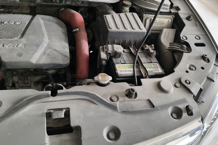 Used Haval H2 2015 1.5T Automatic Two-Wheel Drive Elite Edition Engine Bay Left