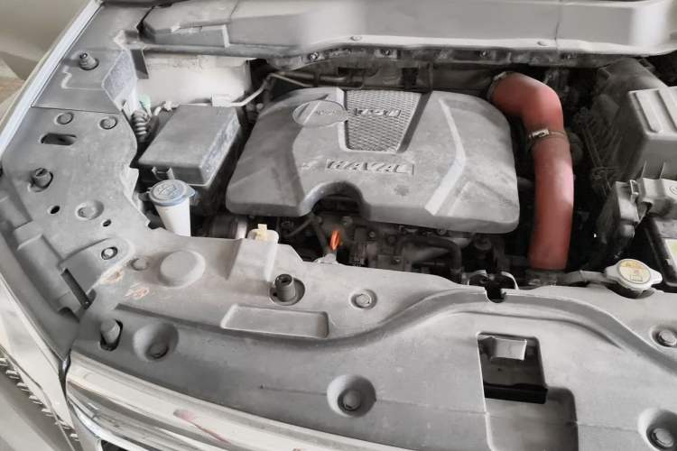 Used Haval H2 2015 1.5T Automatic Two-Wheel Drive Elite Edition Engine Bay Right