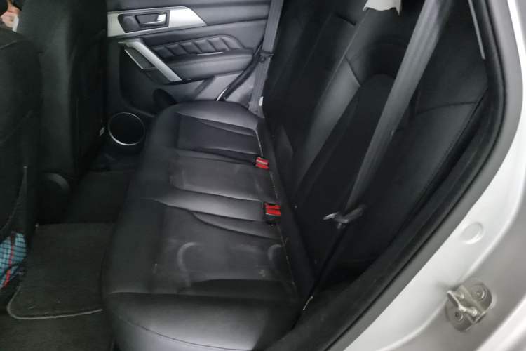 Used Haval H2 2015 1.5T Automatic Two-Wheel Drive Elite Edition Left Rear Seat