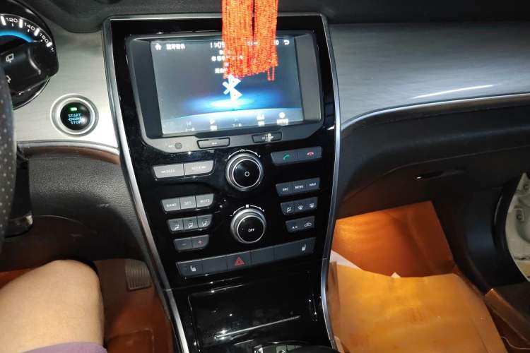 Used Haval H2 2015 1.5T Automatic Two-Wheel Drive Elite Edition Audio And AC Panel