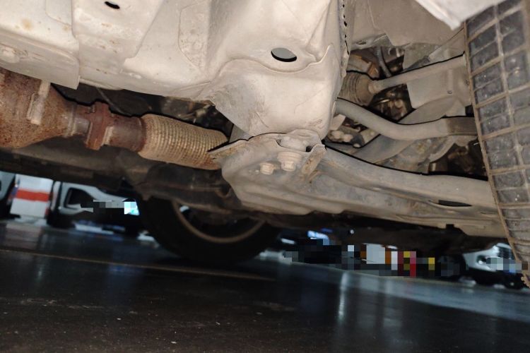 Used Haval H2 2015 1.5T Automatic Two-Wheel Drive Elite Edition Chassis Front Right