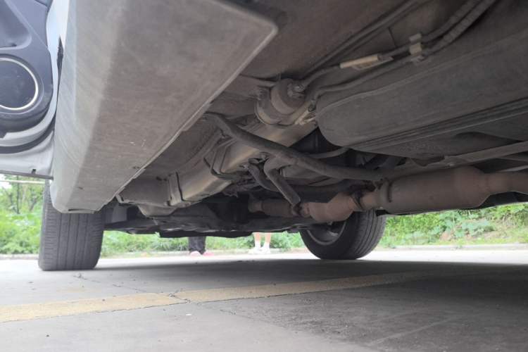 Used Haval H2 2015 1.5T Automatic Two-Wheel Drive Elite Edition Chassis Rear Left