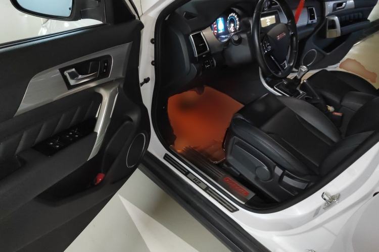 Used Haval H2 2015 1.5T Automatic Two-Wheel Drive Elite Edition Driver Seat