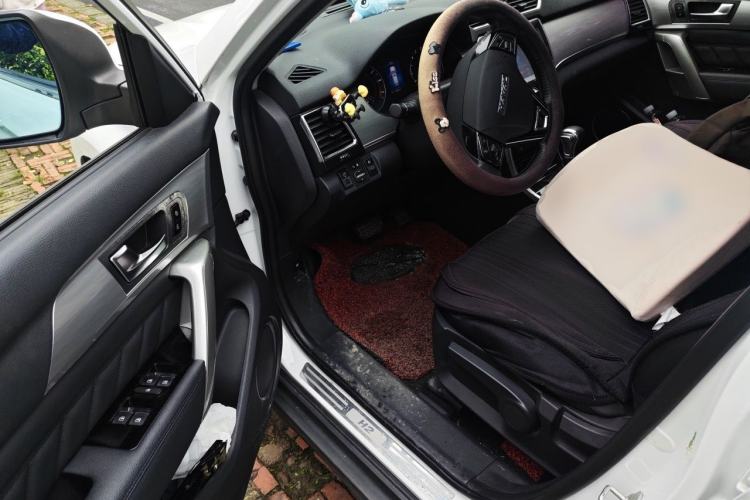 Used Haval H2 2015 1.5T Automatic Two-Wheel Drive Elite Edition Driver Seat