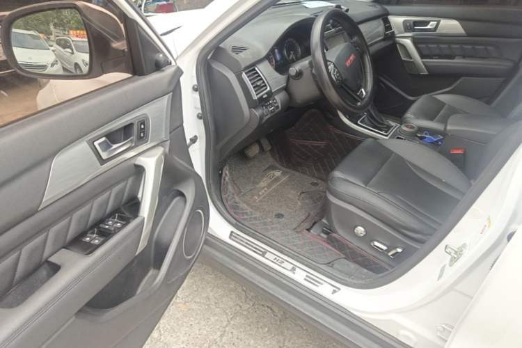Used Haval H2 2015 1.5T Automatic Two-Wheel Drive Prestige Edition Driver Seat