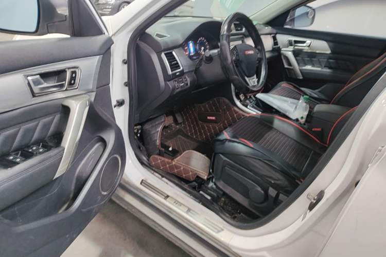 Used Haval H2 2015 1.5T Automatic Two-Wheel Drive Elite Edition Driver Seat