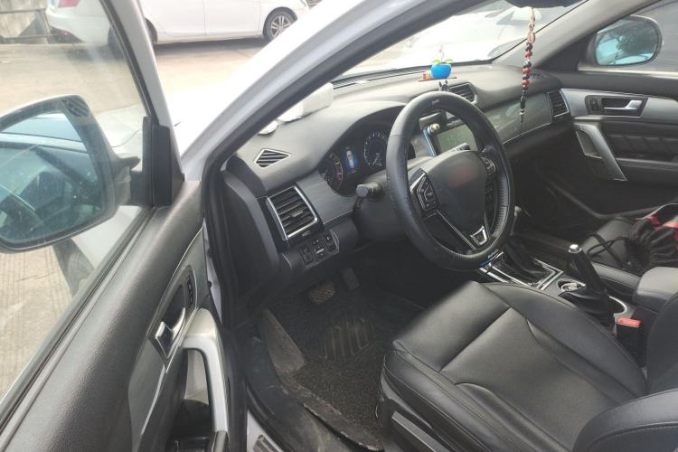 Used Haval H2 2015 1.5T Automatic Two-Wheel Drive Elite Edition Driver Seat