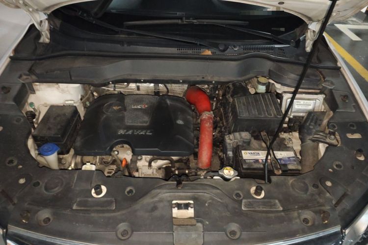 Used Haval H2 2015 1.5T Automatic Two-Wheel Drive Elite Edition Engine Bay