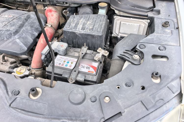 Used Haval H2 2015 1.5T Automatic Two-Wheel Drive Elite Edition Engine Bay Left