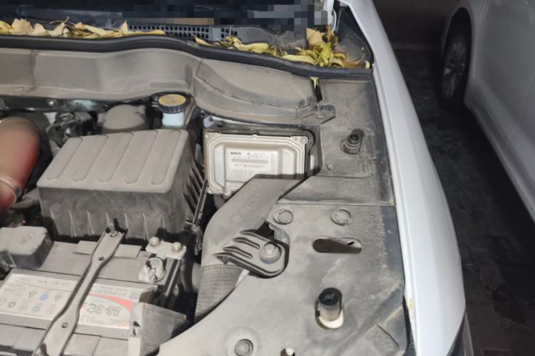 Used Haval H2 2015 1.5T Automatic Two-Wheel Drive Elite Edition Engine Bay Left
