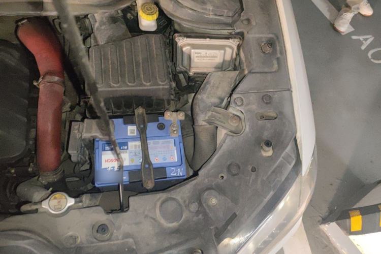 Used Haval H2 2015 1.5T Automatic Two-Wheel Drive Elite Edition Engine Bay Left