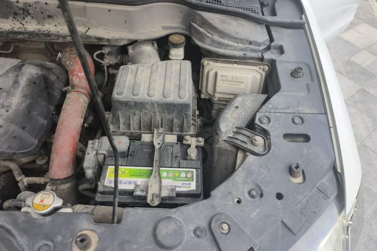 Used Haval H2 2015 1.5T Automatic Two-Wheel Drive Elite Edition Engine Bay Left