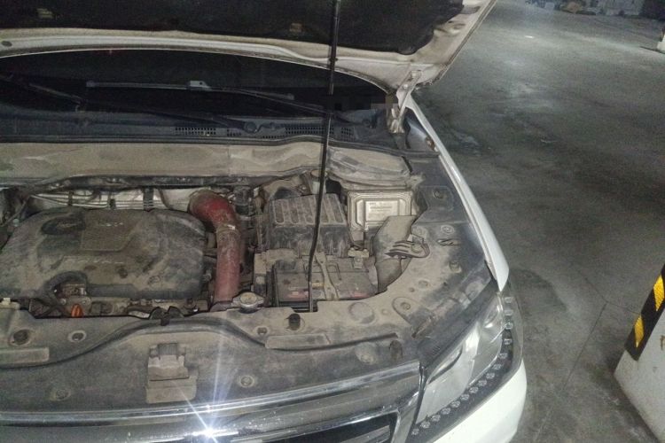 Used Haval H2 2015 1.5T Automatic Two-Wheel Drive Elite Edition Engine Bay Left