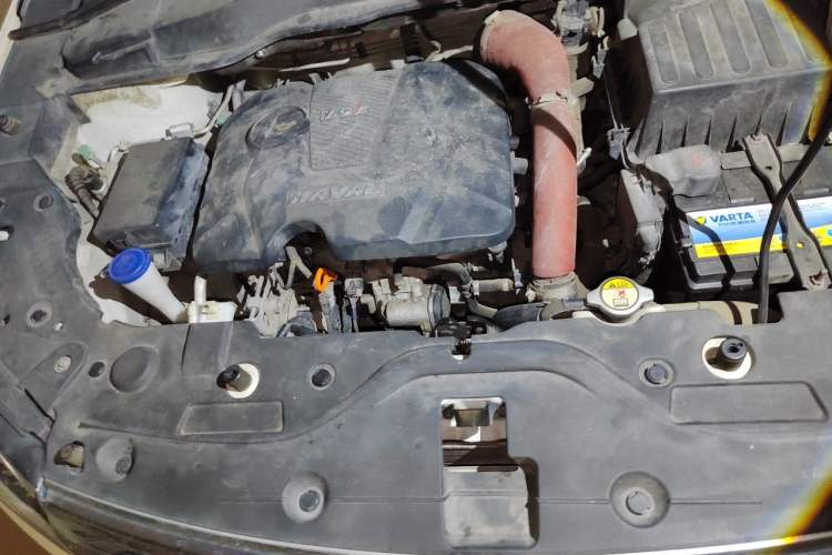 Used Haval H2 2015 1.5T Automatic Two-Wheel Drive Elite Edition Engine Bay Right