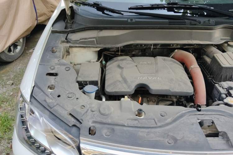 Used Haval H2 2015 1.5T Automatic Two-Wheel Drive Prestige Edition Engine Bay Right