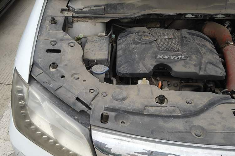Used Haval H2 2015 1.5T Automatic Two-Wheel Drive Elite Edition Engine Bay Right