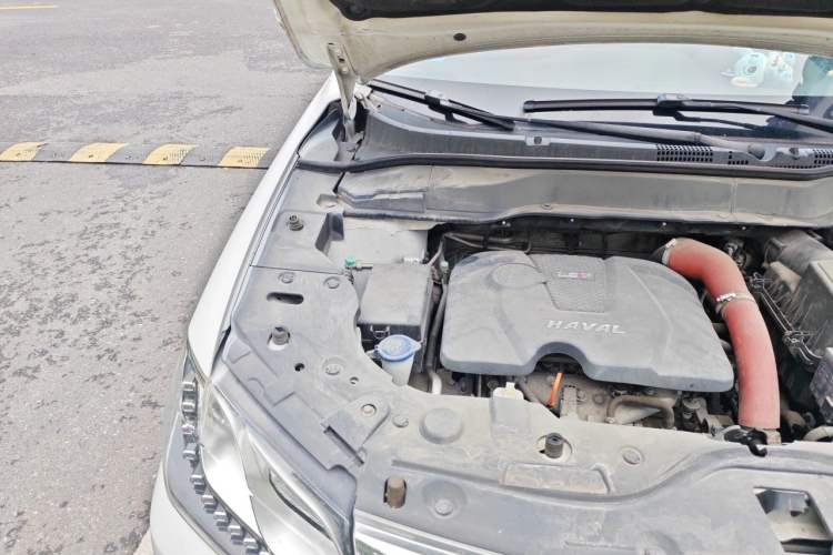 Used Haval H2 2015 1.5T Automatic Two-Wheel Drive Elite Edition Engine Bay Right