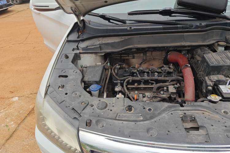 Used Haval H2 2015 1.5T Automatic Two-Wheel Drive Elite Edition Engine Bay Right