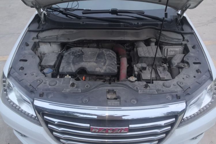 Used Haval H2 2015 1.5T Automatic Two-Wheel Drive Elite Edition Engine Bay