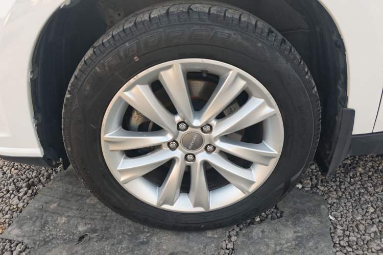 Used Haval H2 2015 1.5T Automatic Two-Wheel Drive Elite Edition Exterior 4