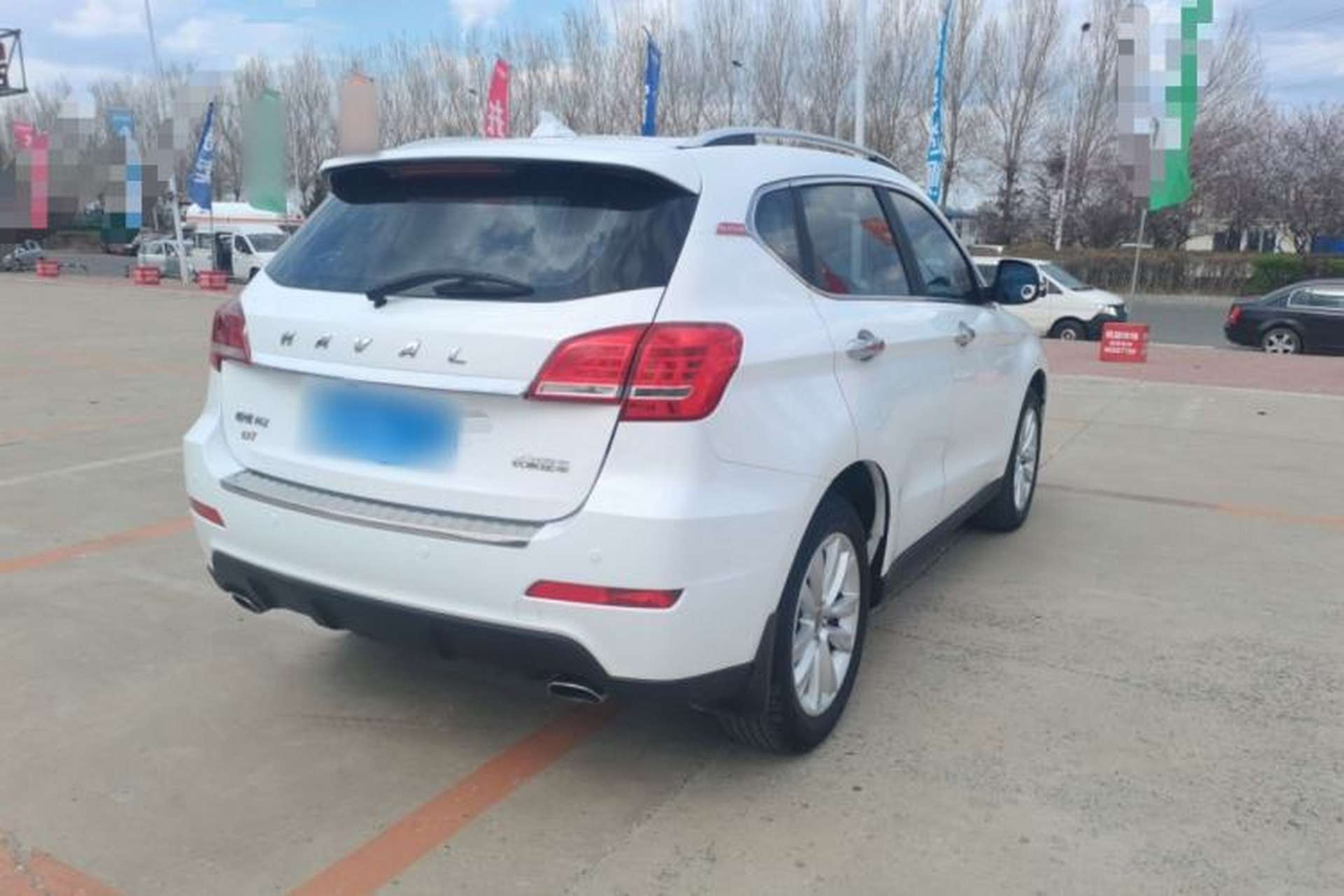 Used Haval H2 2015 1.5T Automatic Two-Wheel Drive Elite Edition Exterior 4