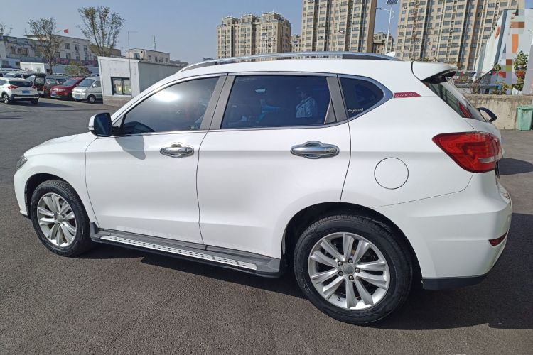 Used Haval H2 2015 1.5T Automatic Two-Wheel Drive Prestige Edition Exterior 5