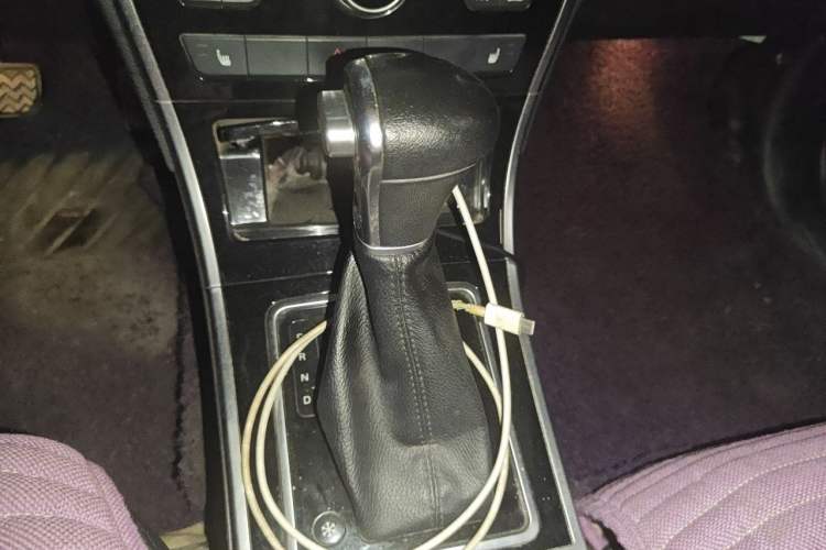 Used Haval H2 2015 1.5T Automatic Two-Wheel Drive Elite Edition Gear Lever