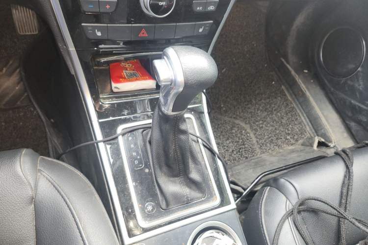 Used Haval H2 2015 1.5T Automatic Two-Wheel Drive Elite Edition Gear Lever