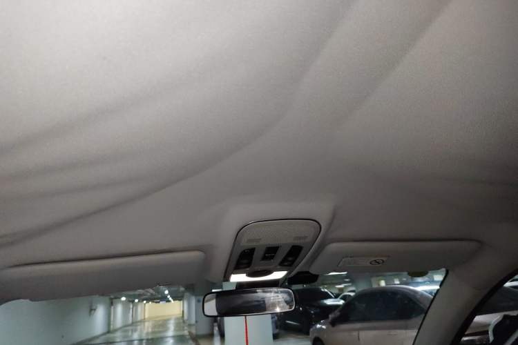 Used Haval H2 2015 1.5T Automatic Two-Wheel Drive Elite Edition Headliner