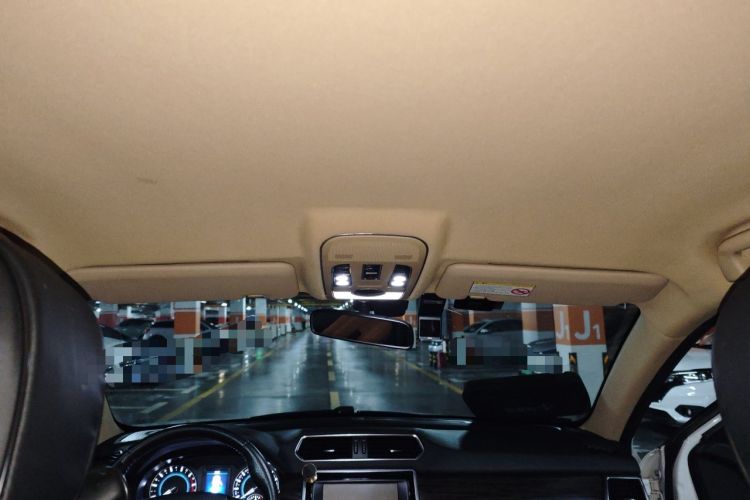 Used Haval H2 2015 1.5T Automatic Two-Wheel Drive Elite Edition Headliner