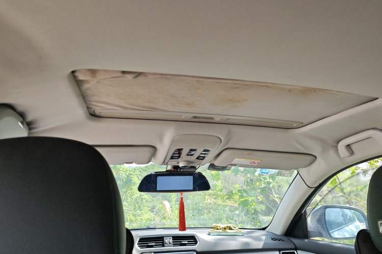 Used Haval H2 2015 1.5T Automatic Two-Wheel Drive Elite Edition Headliner