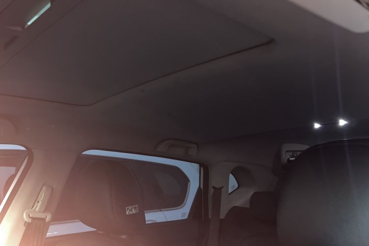 Used Haval H2 2015 1.5T Automatic Two-Wheel Drive Elite Edition Headliner
