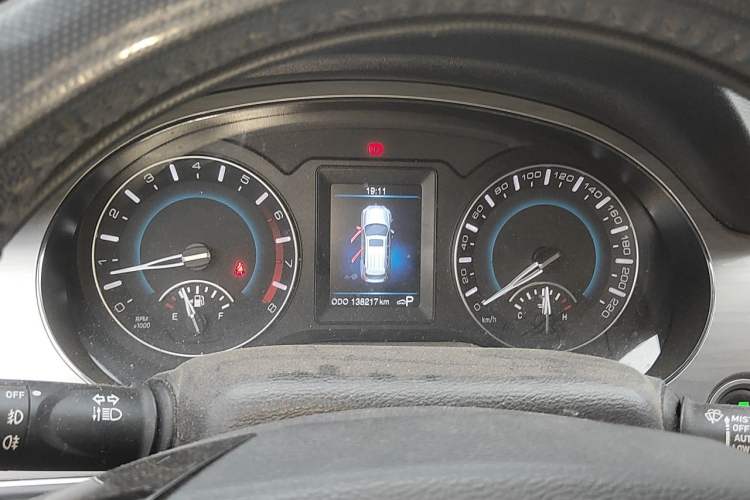 Used Haval H2 2015 1.5T Automatic Two-Wheel Drive Elite Edition Instrument Cluster