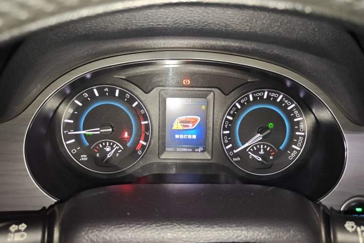 Used Haval H2 2015 1.5T Automatic Two-Wheel Drive Elite Edition Instrument Cluster