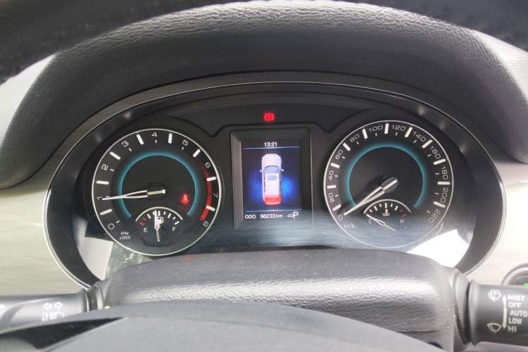 Used Haval H2 2015 1.5T Automatic Two-Wheel Drive Elite Edition Instrument Cluster