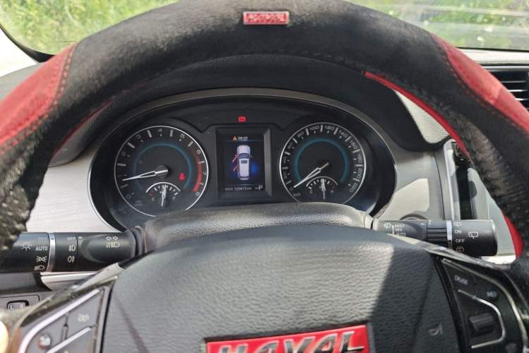 Used Haval H2 2015 1.5T Automatic Two-Wheel Drive Elite Edition Instrument Cluster