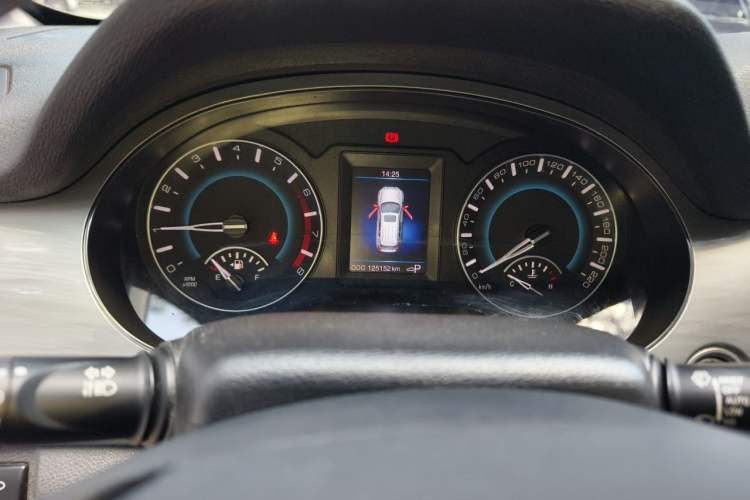 Used Haval H2 2015 1.5T Automatic Two-Wheel Drive Elite Edition Instrument Cluster