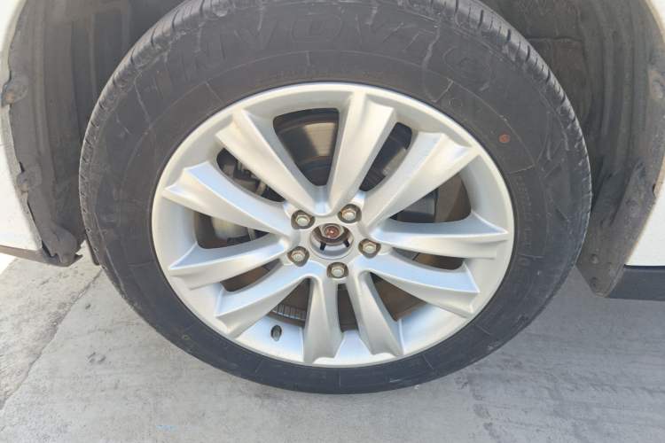 Used Haval H2 2015 1.5T Automatic Two-Wheel Drive Prestige Edition Left Front Wheel Hub
