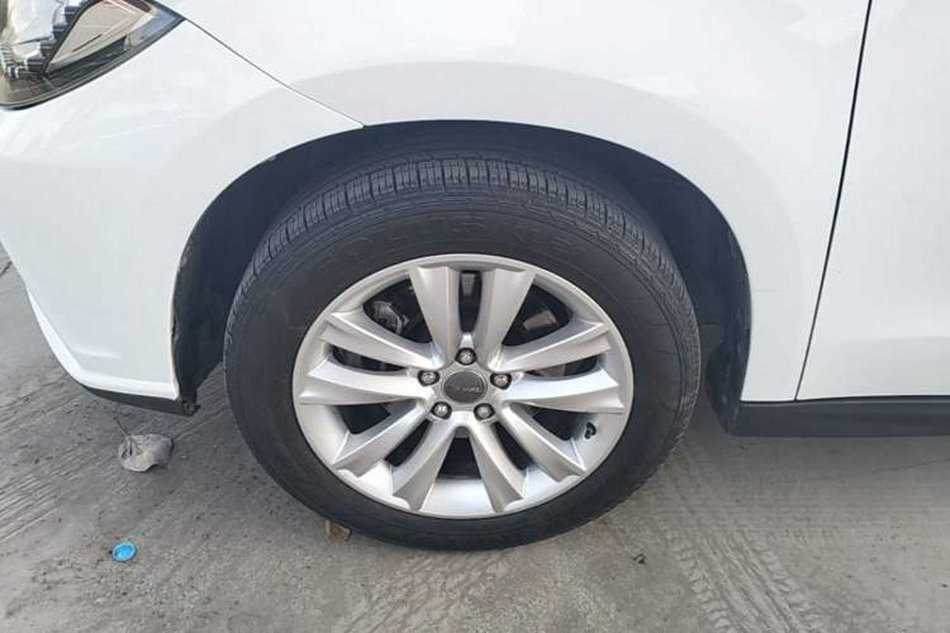 Used Haval H2 2015 1.5T Automatic Two-Wheel Drive Elite Edition Left Front Wheel Hub