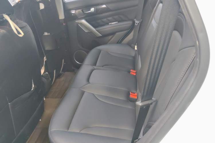 Used Haval H2 2015 1.5T Automatic Two-Wheel Drive Prestige Edition Left Rear Seat