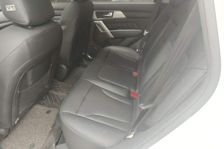 Used Haval H2 2015 1.5T Automatic Two-Wheel Drive Prestige Edition Left Rear Seat