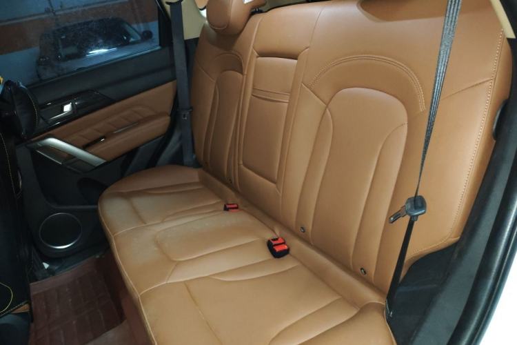 Used Haval H2 2015 1.5T Automatic Two-Wheel Drive Elite Edition Left Rear Seat