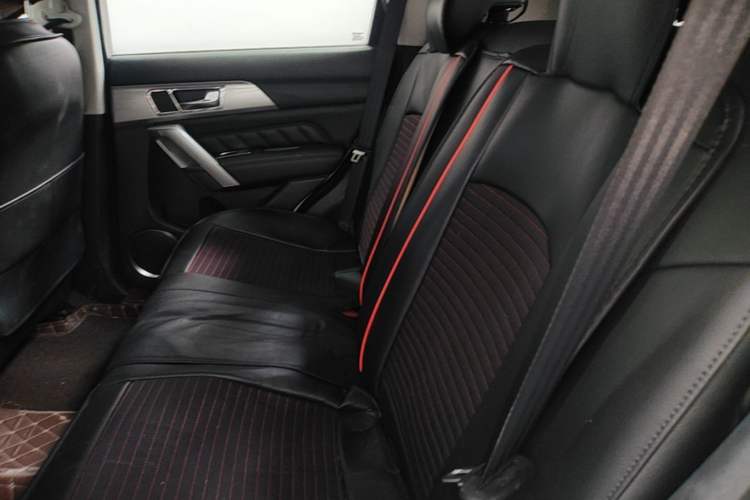 Used Haval H2 2015 1.5T Automatic Two-Wheel Drive Elite Edition Left Rear Seat