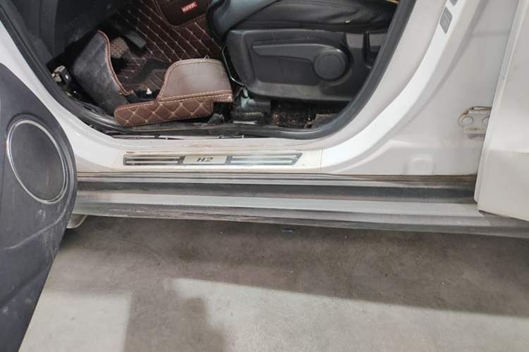 Used Haval H2 2015 1.5T Automatic Two-Wheel Drive Elite Edition Left Side Sill