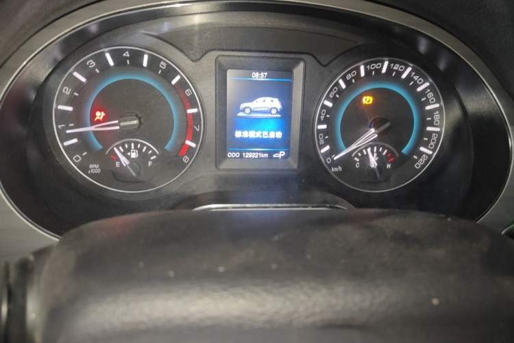 Used Haval H2 2015 1.5T Automatic Two-Wheel Drive Prestige Edition Odometer Close Up