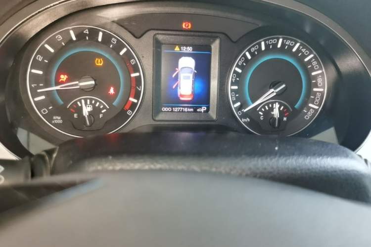Used Haval H2 2015 1.5T Automatic Two-Wheel Drive Prestige Edition Odometer Close Up