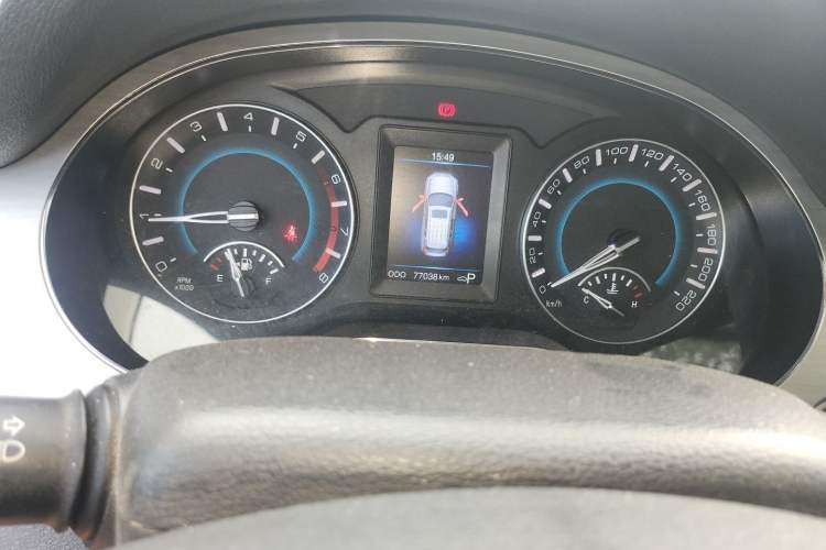 Used Haval H2 2015 1.5T Automatic Two-Wheel Drive Elite Edition Odometer Close Up