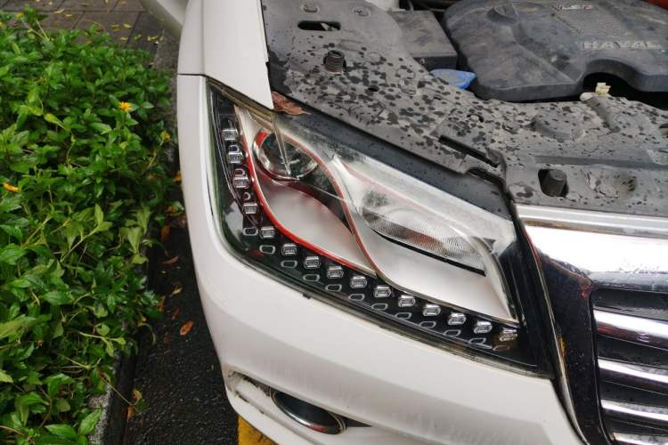 Used Haval H2 2015 1.5T Automatic Two-Wheel Drive Prestige Edition Right Front Headlight