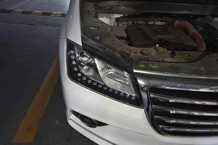 Used Haval H2 2015 1.5T Automatic Two-Wheel Drive Elite Edition Right Front Headlight
